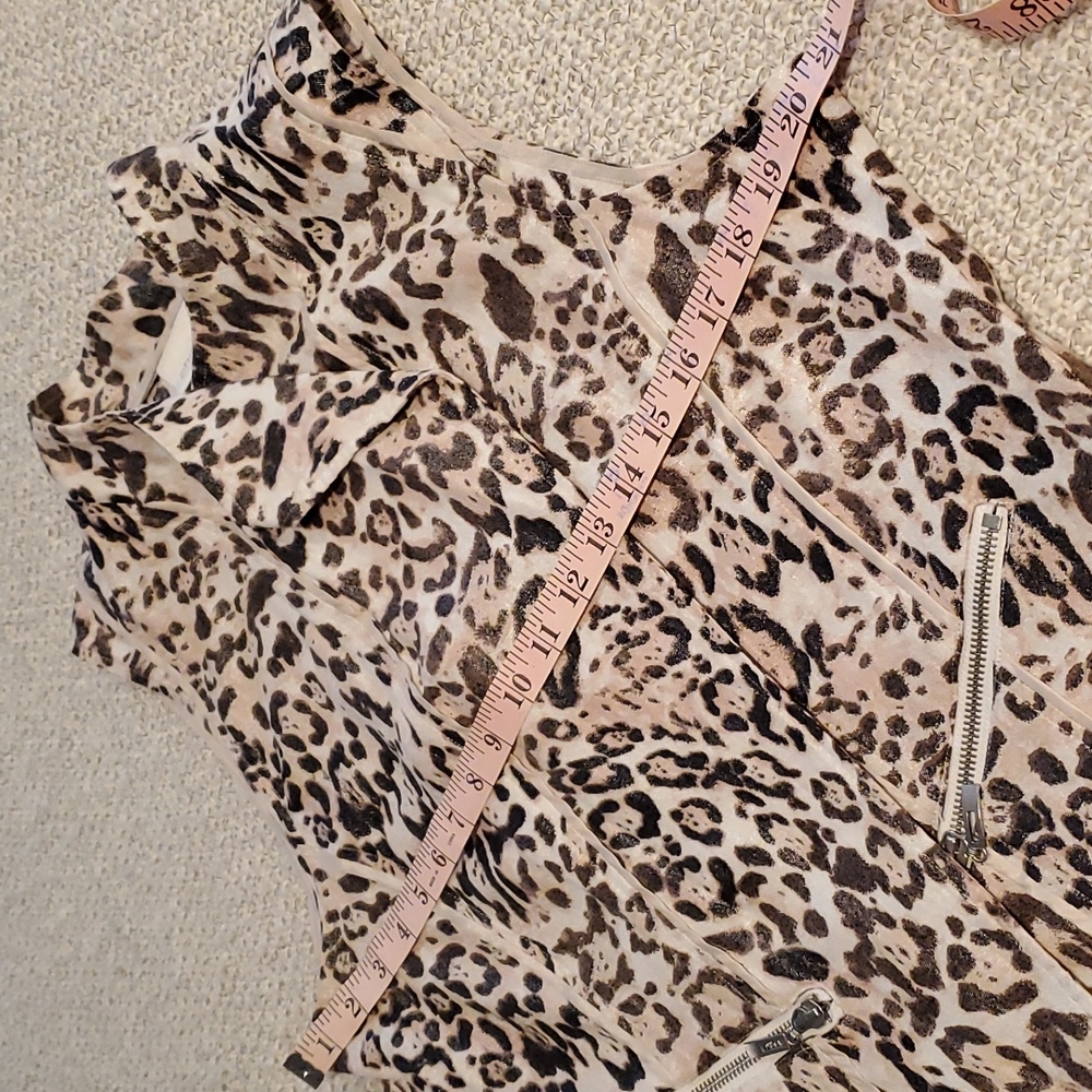Chicos Leopard Linen Vest - Picture 10 of 13